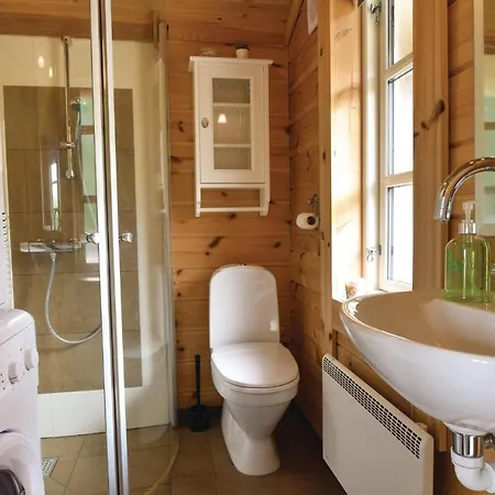 Дом отдыха Stunning Home In Humble With Sauna
